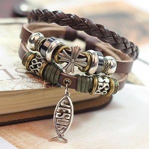 💚💚 Leather Christian Bracelet 💚💚